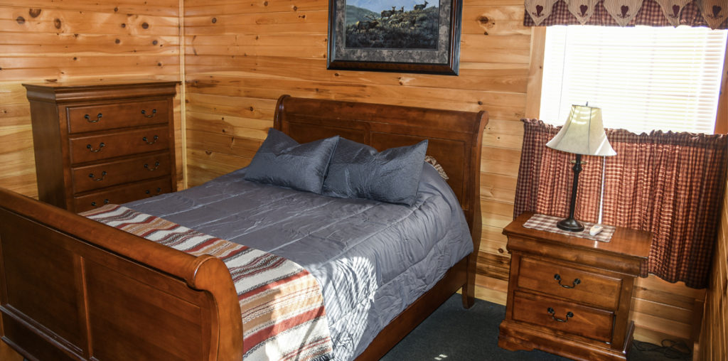 Efficiencies Bedroom_Black Forest Inn